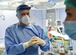 Названы симптомы, которых не бывает при «Омикроне»