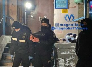В Киеве на крыльце больницы застрелился мужчина