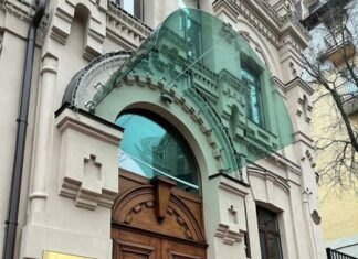 Британский офтальмологический центр работает бесплатно для всех граждан Украины