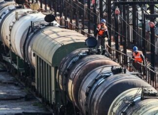 Дефицит топлива в Украине: как справляются АЗС