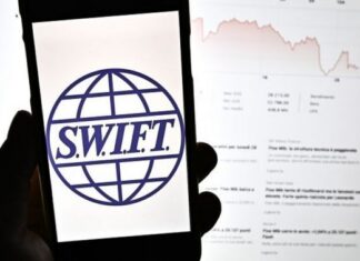 ЕС отключит семь российских банков от SWIFT