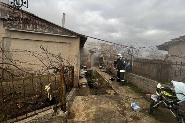 Из-за электрокамина: в страшном пожаре под Одессой погиб двухлетний ребенок, еще один пострадал