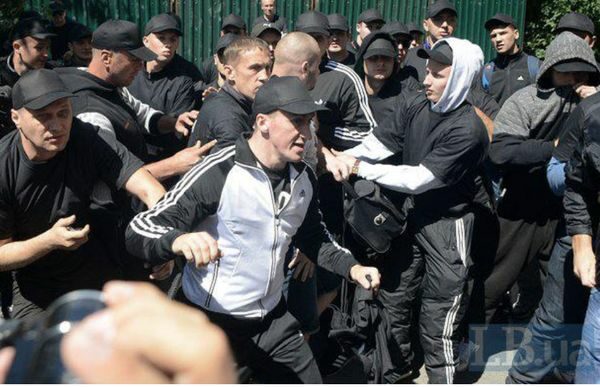 ЗМІ знайшли, що&nbsp;об&rsquo;єднує нардепа Тищенка та&nbsp;депутата облради Олексія Мешкова: про що&nbsp;йдеться