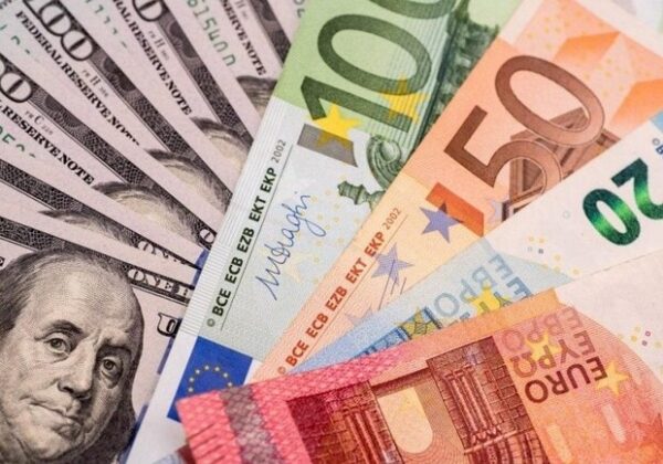 Курс валют в Украине 19 ноября 2024: сколько стоит доллар и евро