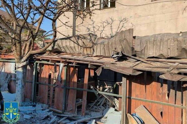 Пожары и пострадавшие в пригороде Одессы: последствия вечерней атаки БпЛА (обновлено)