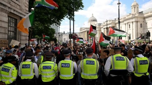 Семеро активистов Palestine Action&nbsp;в Лондоне предстанут перед судом