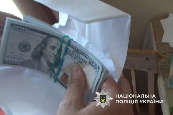 Вид на жительство за взятку: в Одессе разоблачили схему "продажи" документов