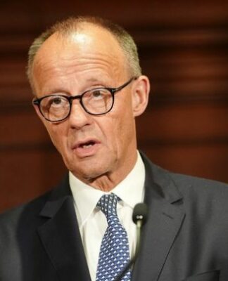 Мерц обговорив з Трампом мирний план щодо України: які зробив висновки